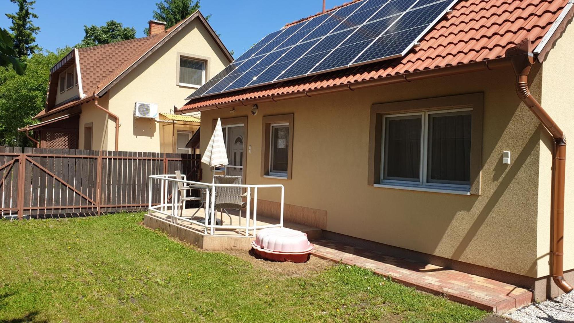 Keller Apartmanok Hajdúszoboszló Zimmer foto